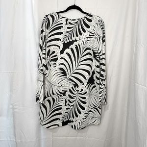 H&M black and white dress Size 12 (NWT)